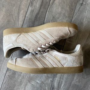 Adidas gazelle size 9 tan